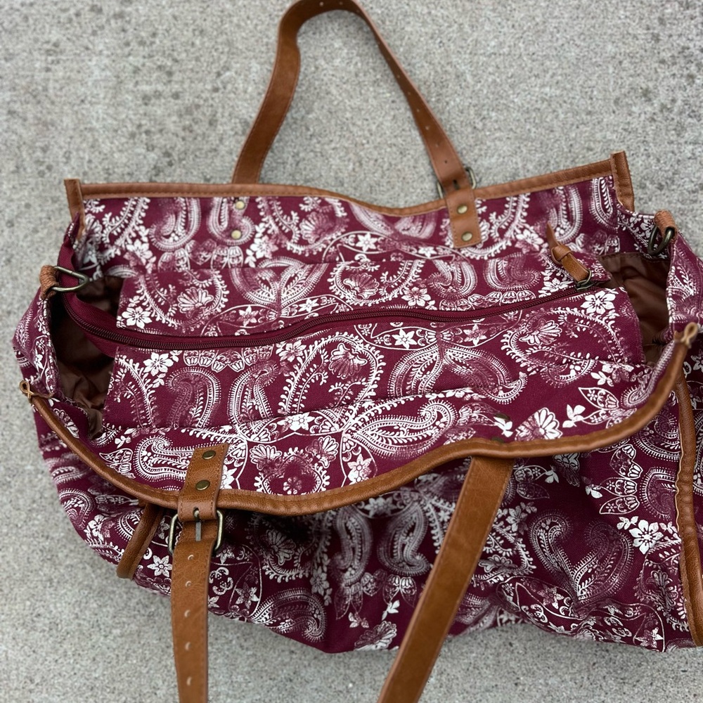 Mossimo Boho Paisley Tote Bag Maroon Canvas Leather Trim XL Shoulder Bag Vintage - Picture 4 of 7
